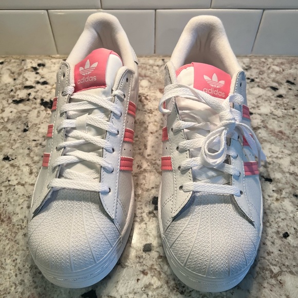MEN’s ADIDAS Superstar Pink - NEW - 9 - Picture 3 of 4